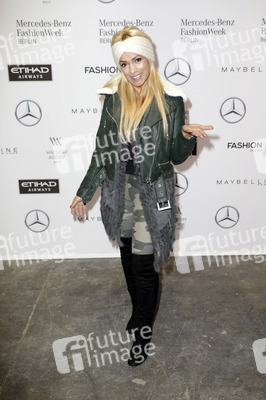 Rebekka Ruetz Fashion Show auf der Mercedes-Benz Fashion Week Berlin Autumn/Winter 2017