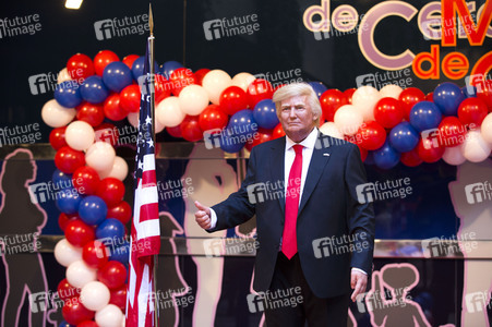 Enthülung der Donald Trump Wachsfigur in Madrid