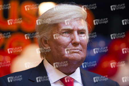 Enthülung der Donald Trump Wachsfigur in Madrid
