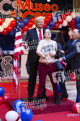 Enthülung der Donald Trump Wachsfigur in Madrid