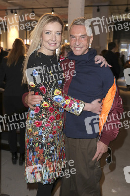 Vladimir Karaleev Fashion Show auf der Mercedes-Benz Fashion Week Berlin Autumn/Winter 2017