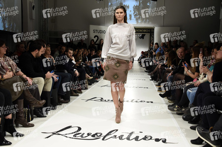 Marcel Ostertag Fashion Show auf der Mercedes-Benz Fashion Week Berlin Autumn/Winter 2017
