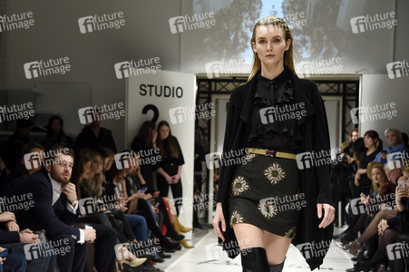 Marcel Ostertag Fashion Show auf der Mercedes-Benz Fashion Week Berlin Autumn/Winter 2017