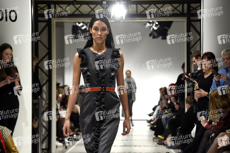 Marcel Ostertag Fashion Show auf der Mercedes-Benz Fashion Week Berlin Autumn/Winter 2017