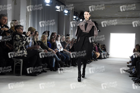 I'VR Isabel Vollrath Fashion Show Mercedes-Benz Fashion Week Berlin Autumn/Winter 2017