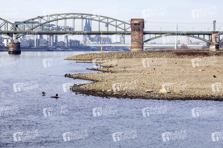 Symbolfoto Niedrigwasser