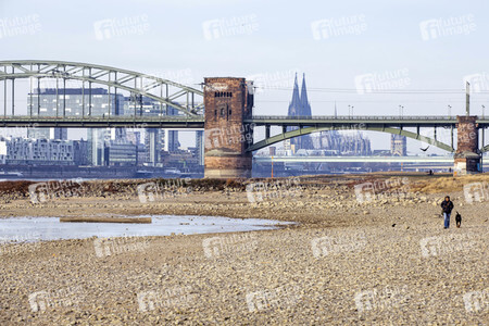 Symbolfoto Niedrigwasser