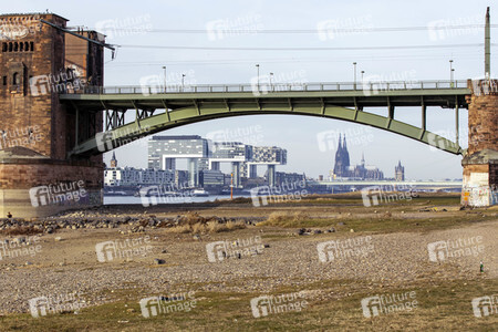 Symbolfoto Niedrigwasser