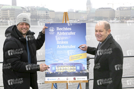 Pressetermin 'Rechtes Alsterufer gegen linkes Alsterufer' in Hamburg