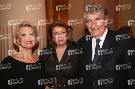 Premierenparty 'Heilig Abend' in Wien