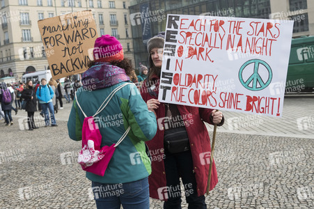 Protest gegen Trump-Politik in Berlin