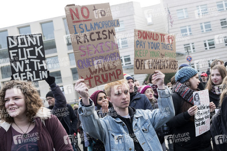 Protest gegen Trump-Politik in Berlin