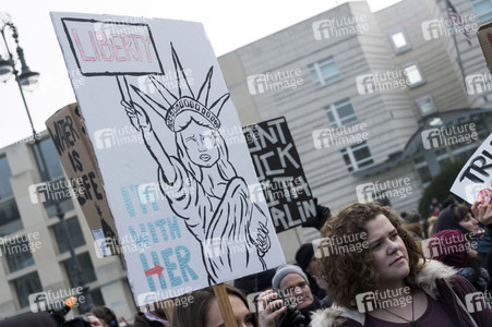 Protest gegen Trump-Politik in Berlin