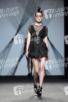 Maya Hansen Fashion Show auf der Mercedes-Benz Fashion Week Madrid AW 2017