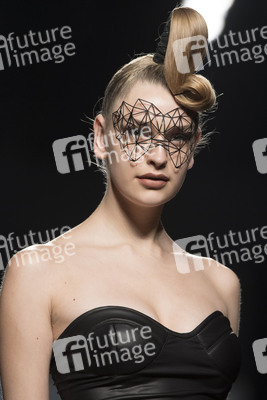 Maya Hansen Fashion Show auf der Mercedes-Benz Fashion Week Madrid AW 2017