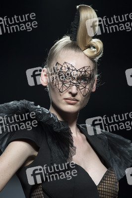 Maya Hansen Fashion Show auf der Mercedes-Benz Fashion Week Madrid AW 2017