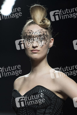 Maya Hansen Fashion Show auf der Mercedes-Benz Fashion Week Madrid AW 2017