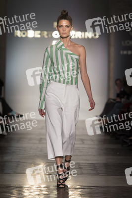 Roberto Verino Fashion Show auf der Mercedes-Benz Fashion Week Madrid AW 2017