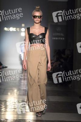Roberto Verino Fashion Show auf der Mercedes-Benz Fashion Week Madrid AW 2017