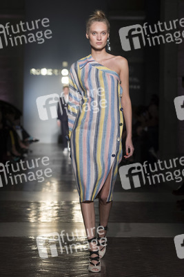 Roberto Verino Fashion Show auf der Mercedes-Benz Fashion Week Madrid AW 2017