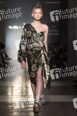 Roberto Verino Fashion Show auf der Mercedes-Benz Fashion Week Madrid AW 2017