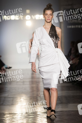 Roberto Verino Fashion Show auf der Mercedes-Benz Fashion Week Madrid AW 2017