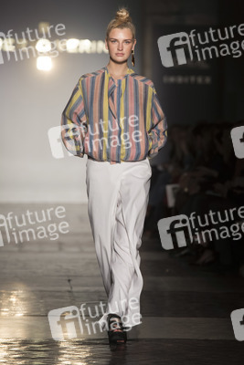 Roberto Verino Fashion Show auf der Mercedes-Benz Fashion Week Madrid AW 2017