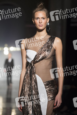 Roberto Verino Fashion Show auf der Mercedes-Benz Fashion Week Madrid AW 2017