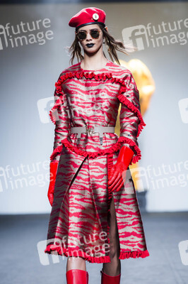 Ana Locking Fashion Show auf der Mercedes-Benz Fashion Week Madrid AW 2017