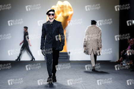 Ana Locking Fashion Show auf der Mercedes-Benz Fashion Week Madrid AW 2017