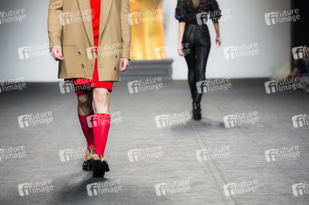 Ana Locking Fashion Show auf der Mercedes-Benz Fashion Week Madrid AW 2017