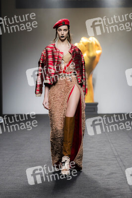 Ana Locking Fashion Show auf der Mercedes-Benz Fashion Week Madrid AW 2017