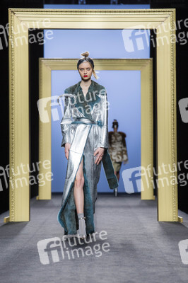 Miguel Marinero Fashion Show auf der Mercedes-Benz Fashion Week Madrid AW 2017