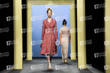 Miguel Marinero Fashion Show auf der Mercedes-Benz Fashion Week Madrid AW 2017