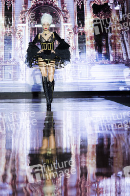 Andrés Sardá Fashion Show auf der Mercedes-Benz Fashion Week Madrid AW 2017