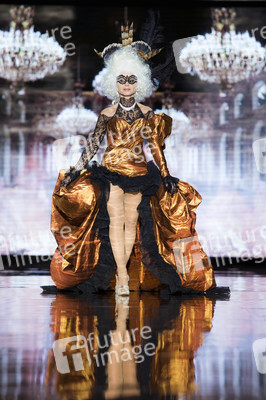 Andrés Sardá Fashion Show auf der Mercedes-Benz Fashion Week Madrid AW 2017