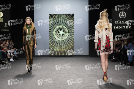 Teresa Helbig Fashion Show auf der Mercedes-Benz Fashion Week Madrid AW 2017