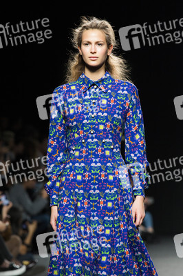 Teresa Helbig Fashion Show auf der Mercedes-Benz Fashion Week Madrid AW 2017