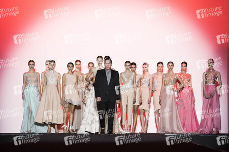Hannibal Laguna Fashion Show auf der Mercedes-Benz Fashion Week Madrid AW 2017