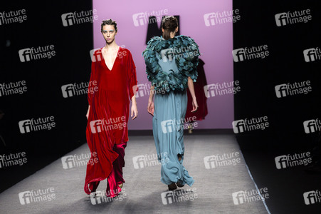 Marcos Luengo Fashion Show auf der Mercedes-Benz Fashion Week Madrid AW 2017