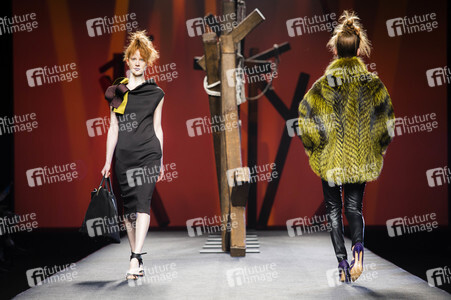 Ulises Mérida Fashion Show auf der Mercedes-Benz Fashion Week Madrid AW 2017