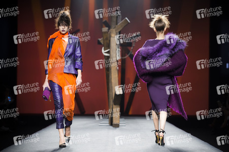 Ulises Mérida Fashion Show auf der Mercedes-Benz Fashion Week Madrid AW 2017