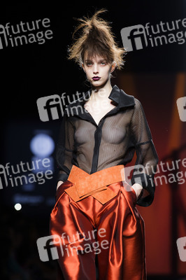 Ulises Mérida Fashion Show auf der Mercedes-Benz Fashion Week Madrid AW 2017