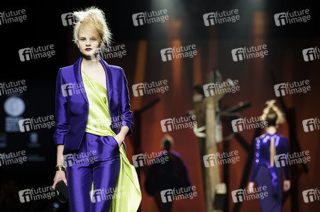 Ulises Mérida Fashion Show auf der Mercedes-Benz Fashion Week Madrid AW 2017