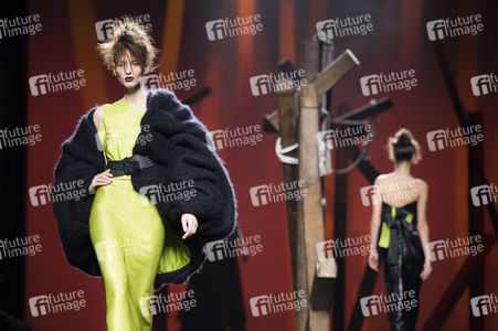 Ulises Mérida Fashion Show auf der Mercedes-Benz Fashion Week Madrid AW 2017