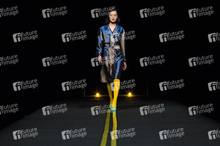 Moisés Nieto Fashion Show auf der Mercedes-Benz Fashion Week Madrid AW 2017
