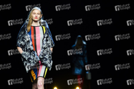 Moisés Nieto Fashion Show auf der Mercedes-Benz Fashion Week Madrid AW 2017