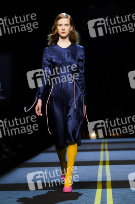 Moisés Nieto Fashion Show auf der Mercedes-Benz Fashion Week Madrid AW 2017