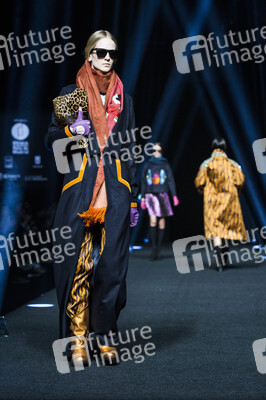 Alvarno Fashion Show auf der Mercedes-Benz Fashion Week Madrid AW 2017