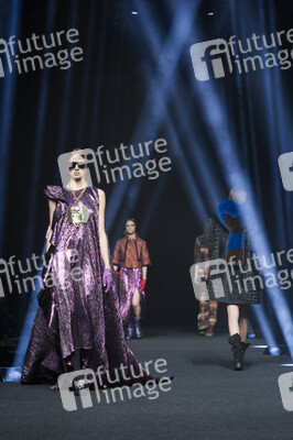 Alvarno Fashion Show auf der Mercedes-Benz Fashion Week Madrid AW 2017